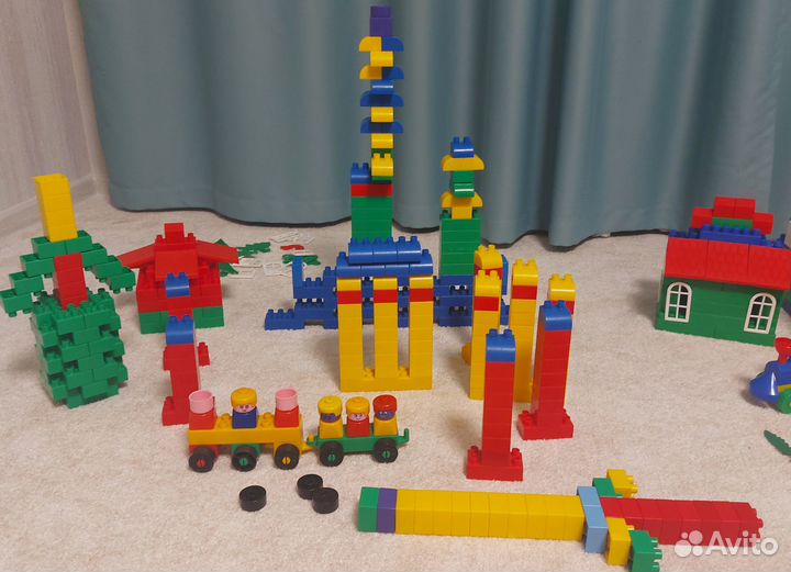 Конструктор-кубики MegaBloks и Полесье