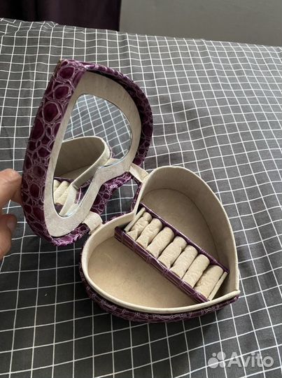 Шкатулка для украшений