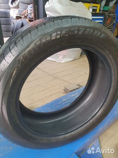 Bridgestone Dueler H/L 33A 235/55 R20 102V