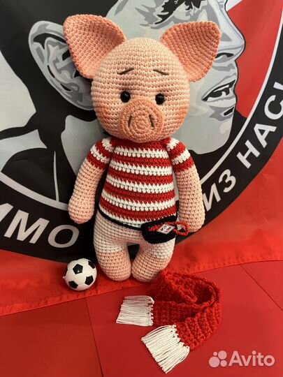 Поросёнок (сувенир для болельщиков фк Спартак)