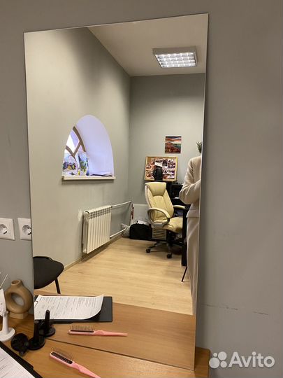 Зеркало настенное в прихожую бу