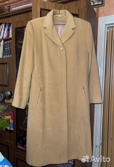Пальто женское 52 р демисезонное шерстяное