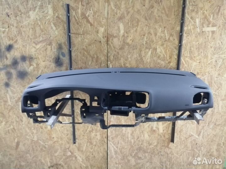 Торпедо панель приборов Volvo S60 арт.:03