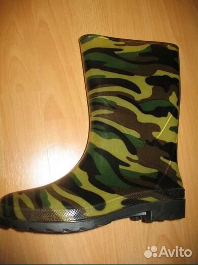 Резиновые сапоги новые