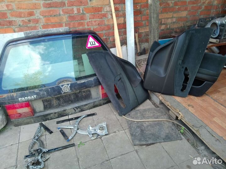 Задняя дверь багажника Passat B4