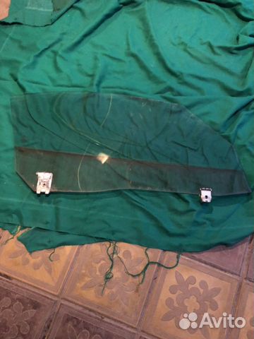 Стекло на Chrysler Crossfire