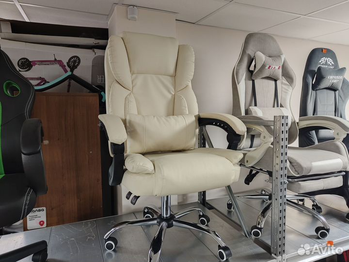 Новое офисное кресло с подушкой,мод.404, 4 цвета