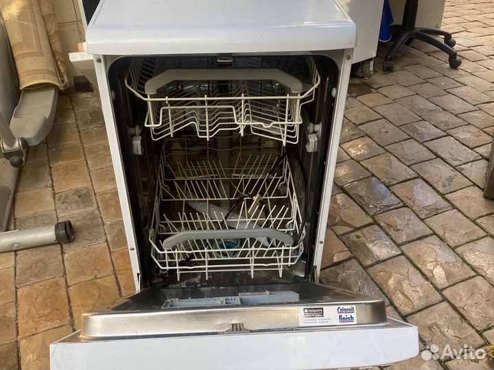 Посудомоечная машина Ariston и Электролюкс