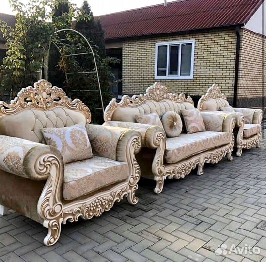 Диван в прихожую