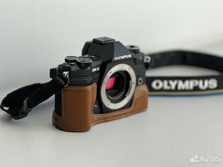 Фотоаппарат Olympus om d e m5 m2 с объективами
