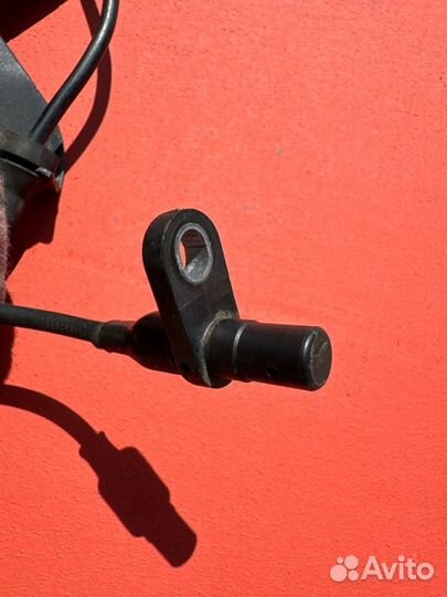 Датчик ABS задний правый Nissan X-Trail T32 MR20DD