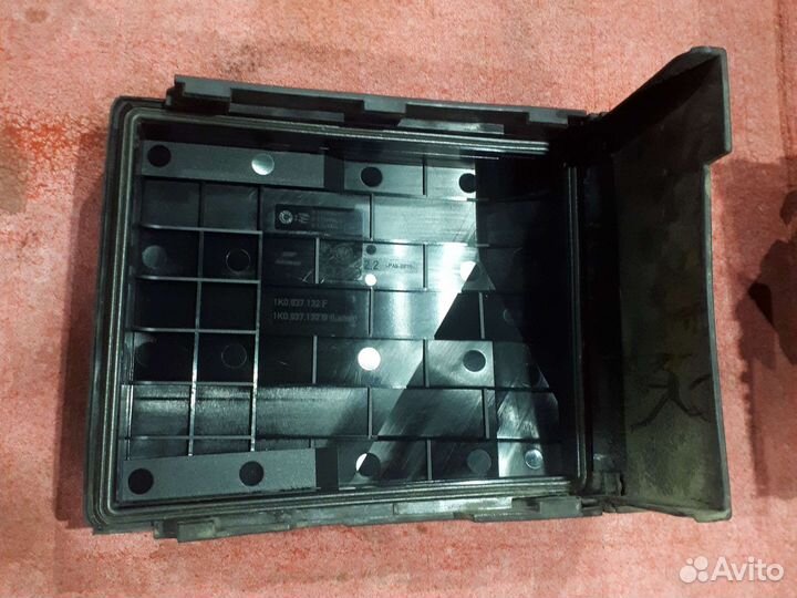 Блок предохранителей фольксваген гольф 6