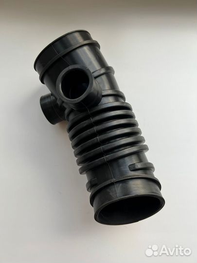 Патрубок воздушного фильтра Pajero Sport K9