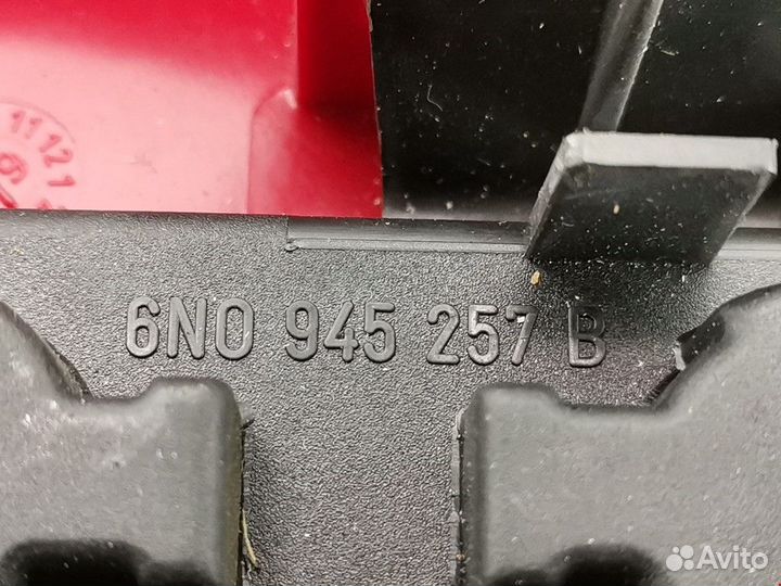 Фонарь задний правый Volkswagen Polo 3 2000