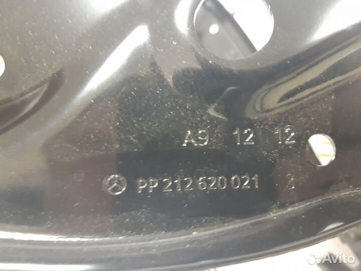 Левый кронштейн фары Mercedes w212 restail новый