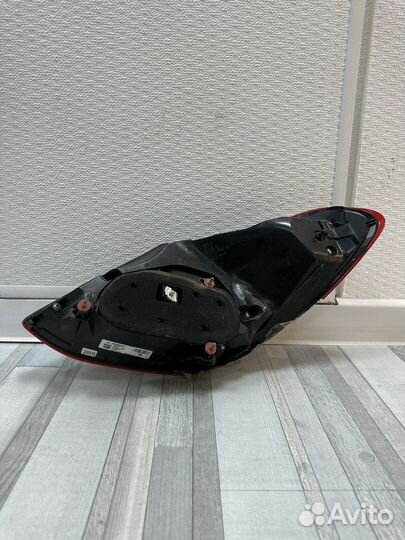 Фонарь задний левый Mercedes A2059064503