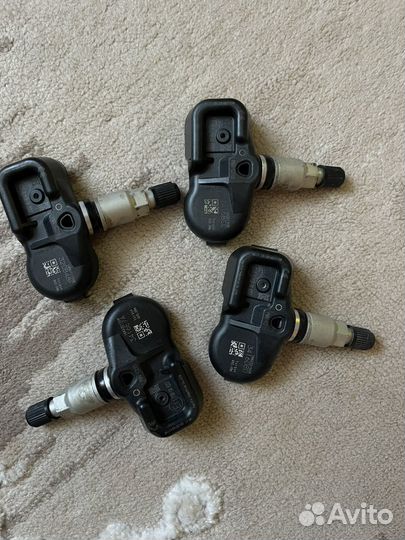 Датчик давления в шинах Тойота