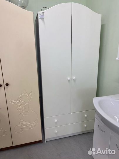 Шкаф 2 без рисунка белый