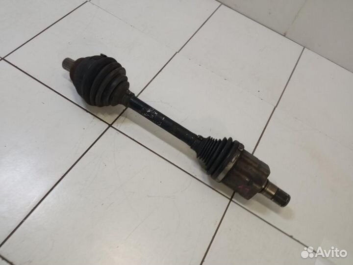 Привод передний левый Audi Q3 8UB