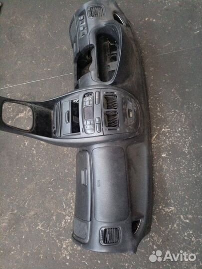 Торпеда Mitsubishi Carisma