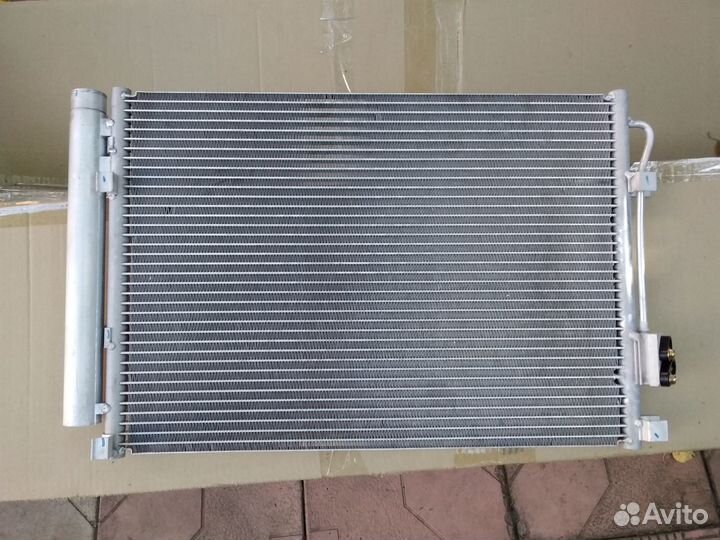 Hyundai Solaris радиатор кондиционера