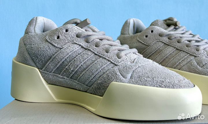 Кроссовки женские adidas 36-39