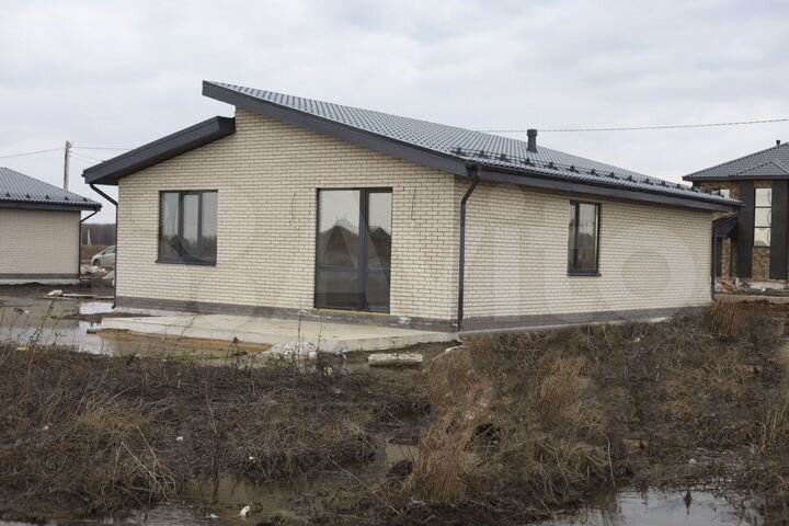 Коттедж 109 м² на участке 8 сот.