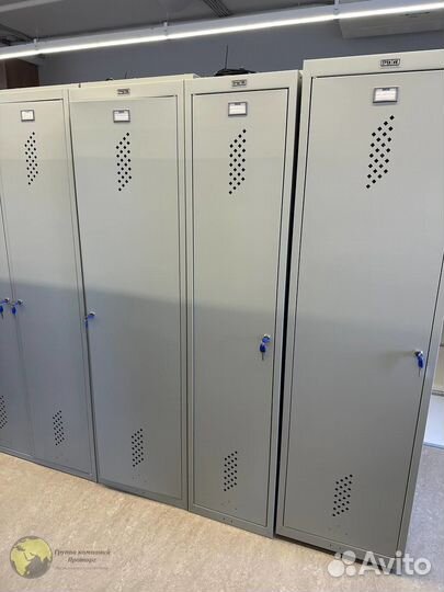 Шкаф металлический для рабочей одежды