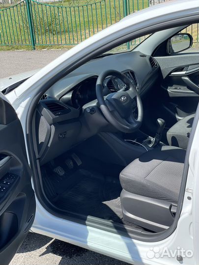 LADA Vesta 1.6 МТ, 2018, 174 000 км