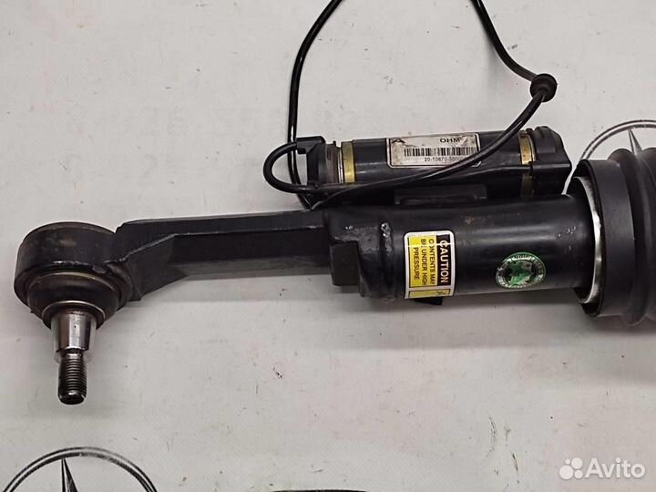 Пневмостойка передняя w221 S-class 273