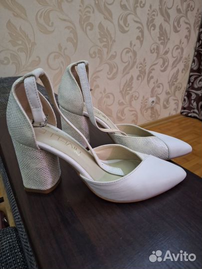 Босоножки женские 37 размер натуральная кожа