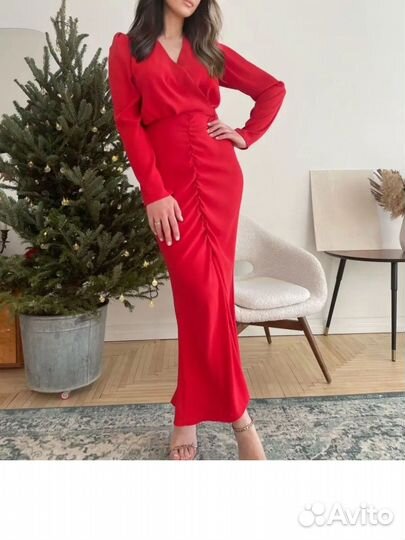 Платье вечернее со сборкой