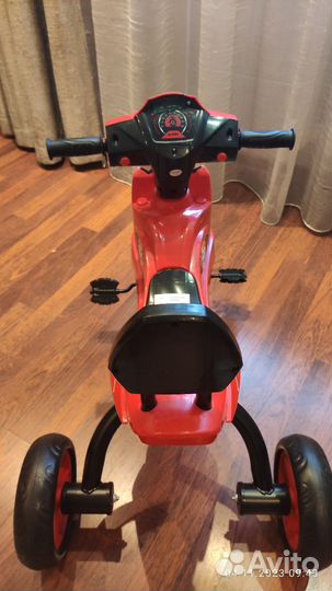 Детский трехколесный велосипед бу