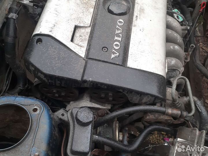 Двигатель volvo с 40