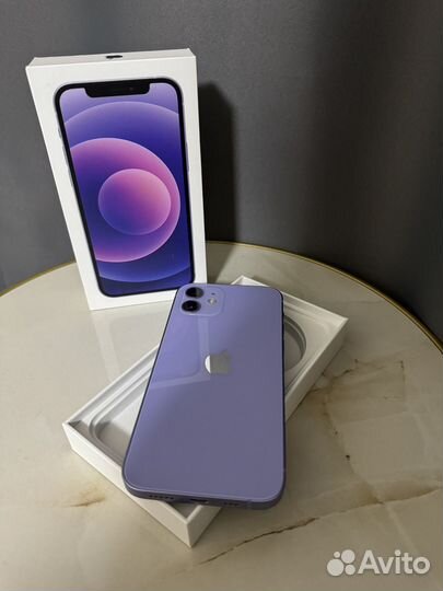 iPhone 12, 64 ГБ