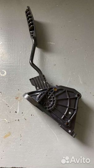 Педаль газа honda cr-v 3 2.0 R20A2 2008г