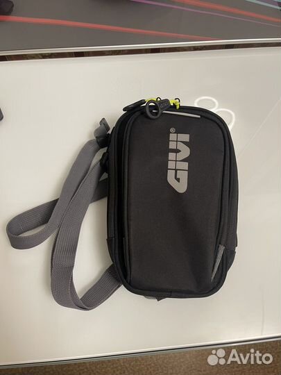 Мотосумка на бедро givi