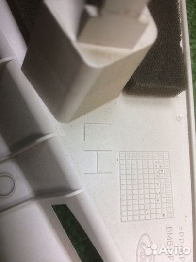 Накладка задней стойки левая Ford Focus 3 седан