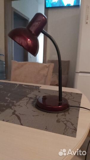 Лампа настольная б/у