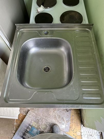 Кухонные шкафы, раковина,мойка