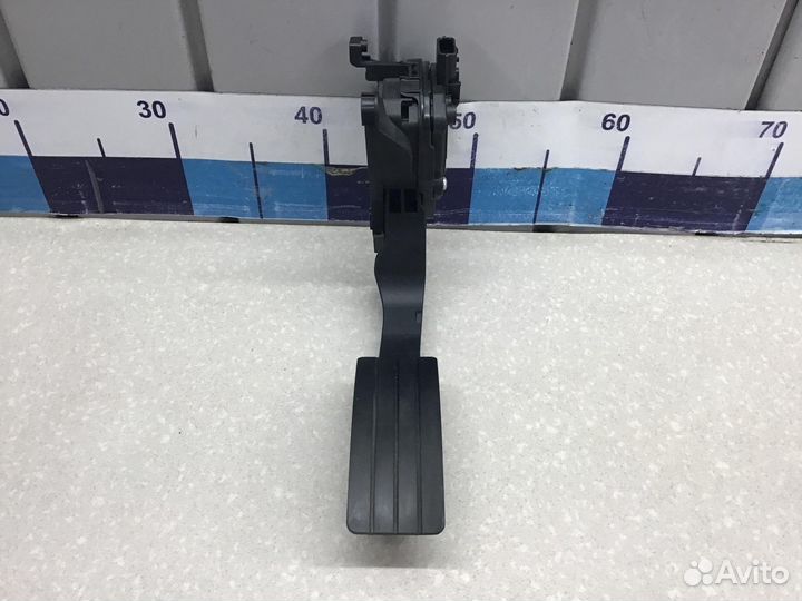 Педаль газа Nissan Terrano III (D10) 2014