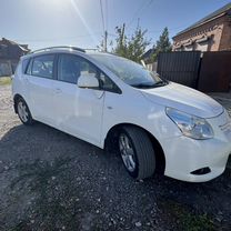 Toyota Verso 1.8 CVT, 2011, 251 580 км, с пробегом, цена 1 435 000 руб.