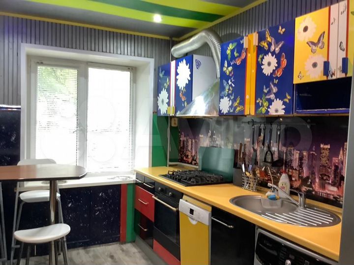 2-к. квартира, 42 м², 1/5 эт.