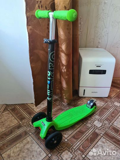 Самокат Maxi Micro