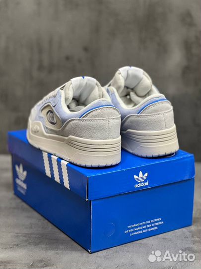 Кроссовки Adidas