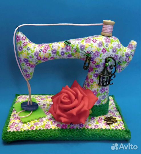 Подарок Игольница 