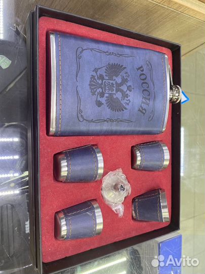 Набор мал фляжка +4 рюмки