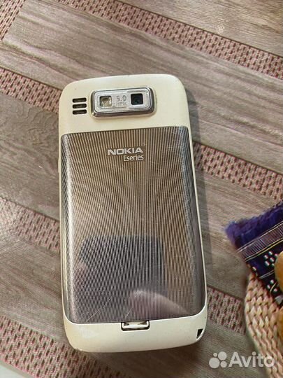 Nokia E72