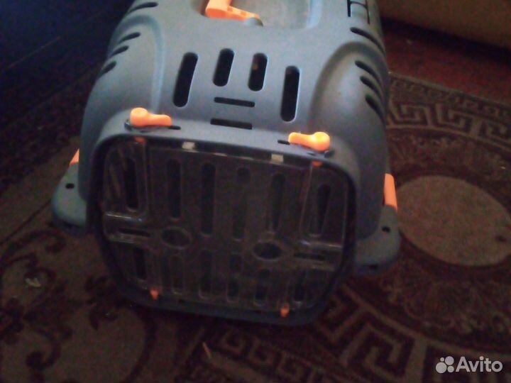 Переноска для кошек пластиковая