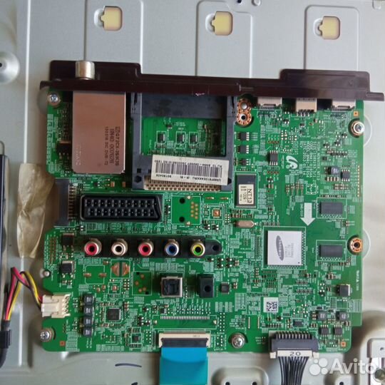 Телевизор samsumg UE32F6100AK в разборе